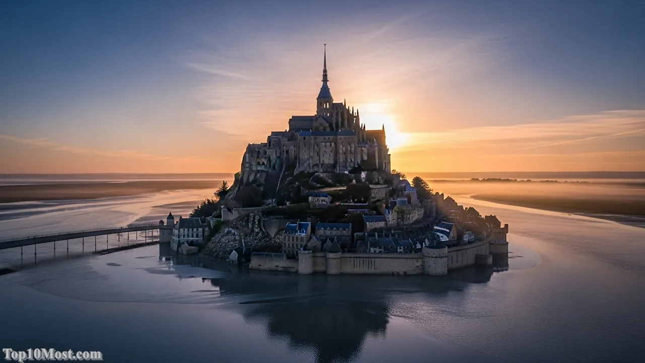 🇫🇷 Top 10 Most Famous Landmarks in France